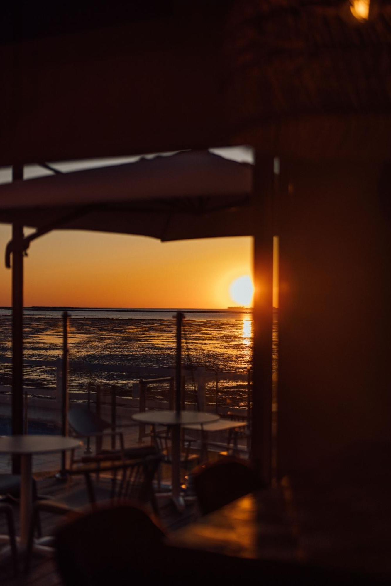 Beach Hotel - Le Grand Chalet Ronce les Bains Zewnętrze zdjęcie